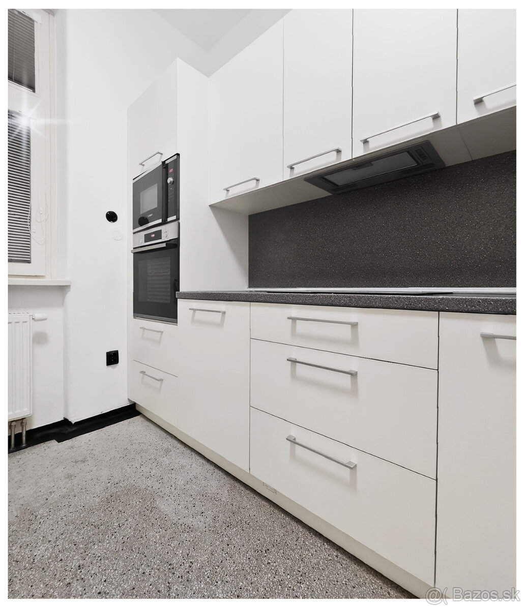 PRIAME CENTRUM BB / VLASTNÝ DVOR / 3i byt BB / 90 m2