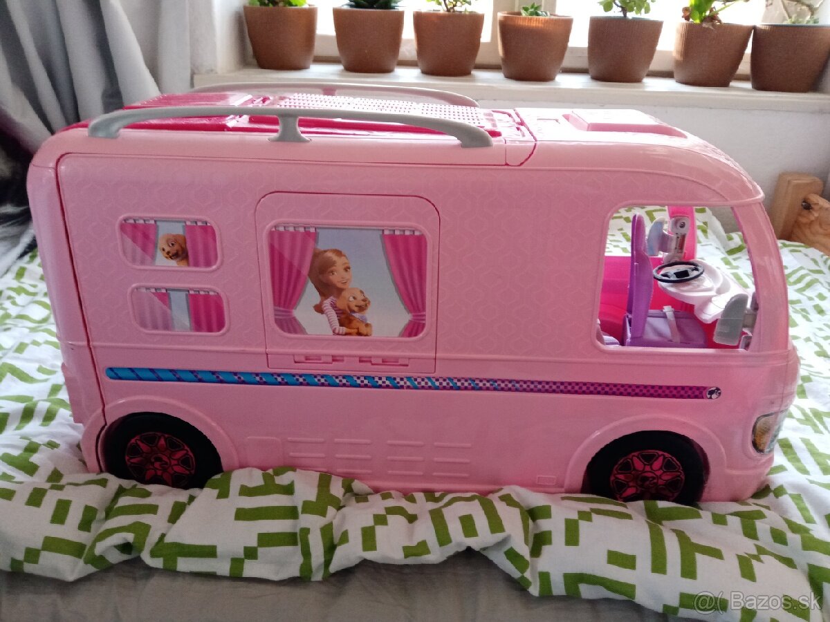Barbie karavan