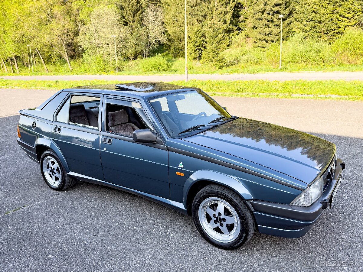 Alfa Romeo 75 2.0 TS 1990