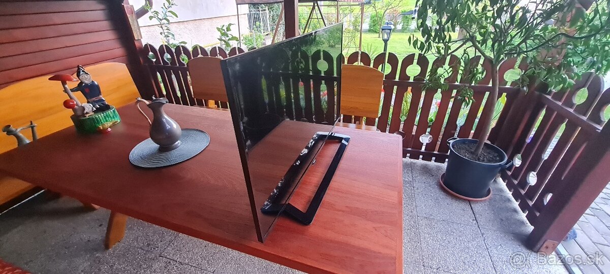 LCD TV philips 102cm