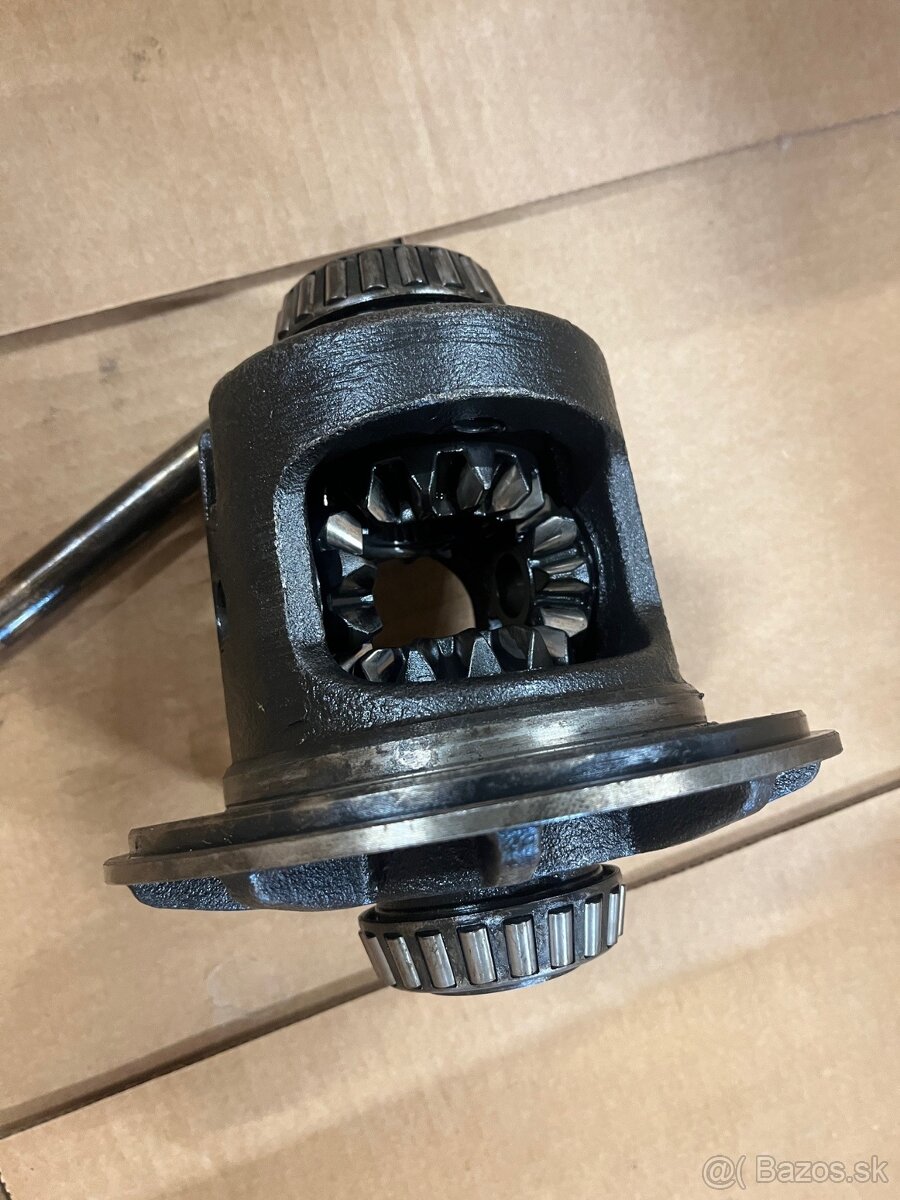 Chrysler 8 1/4 (8.25) trac lok diferencial