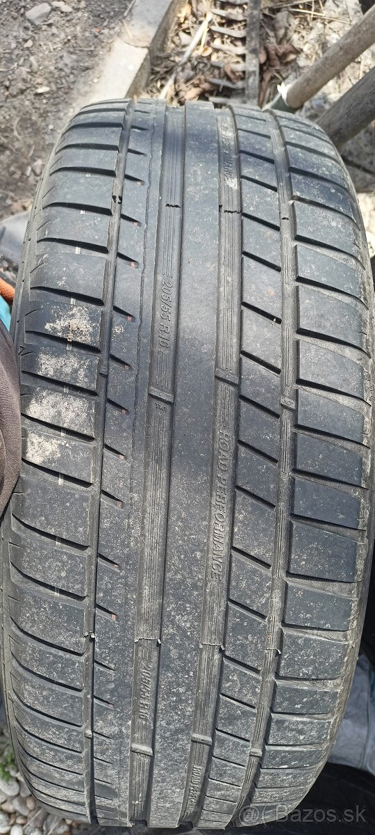 Letné pneu na diskoch škoda 205/55 R16