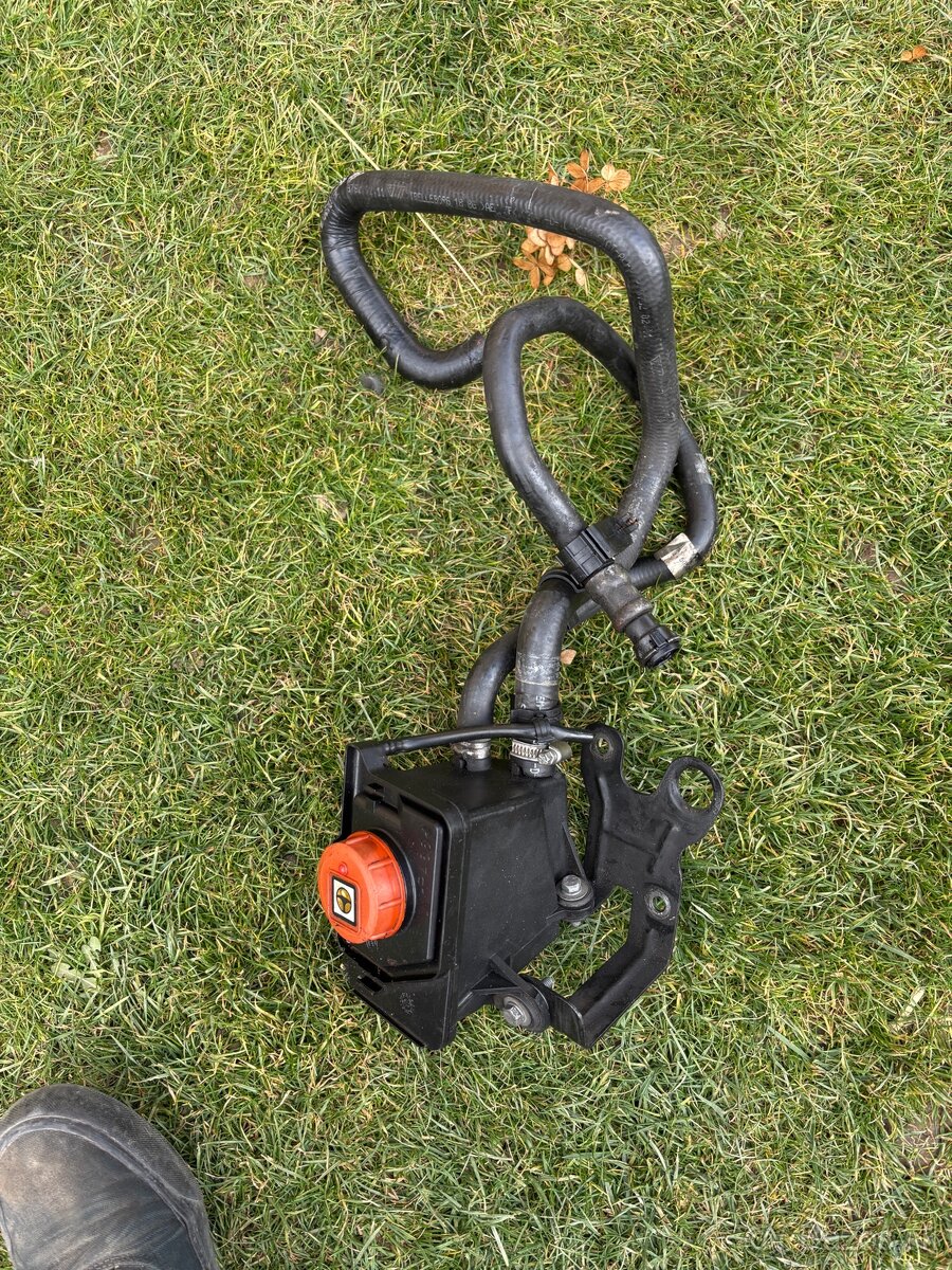 Servo nádobka alfa 159