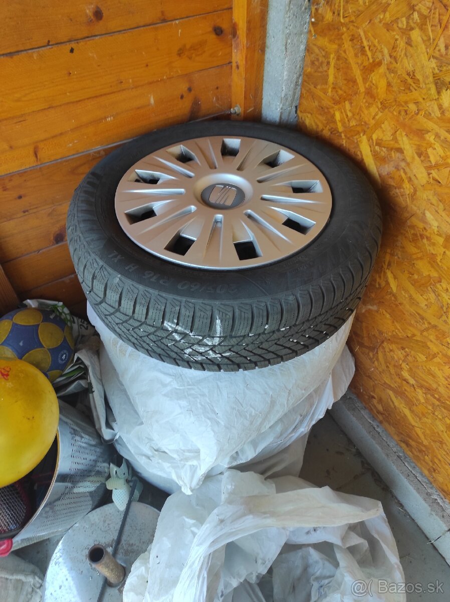 205/60 R16 H XL