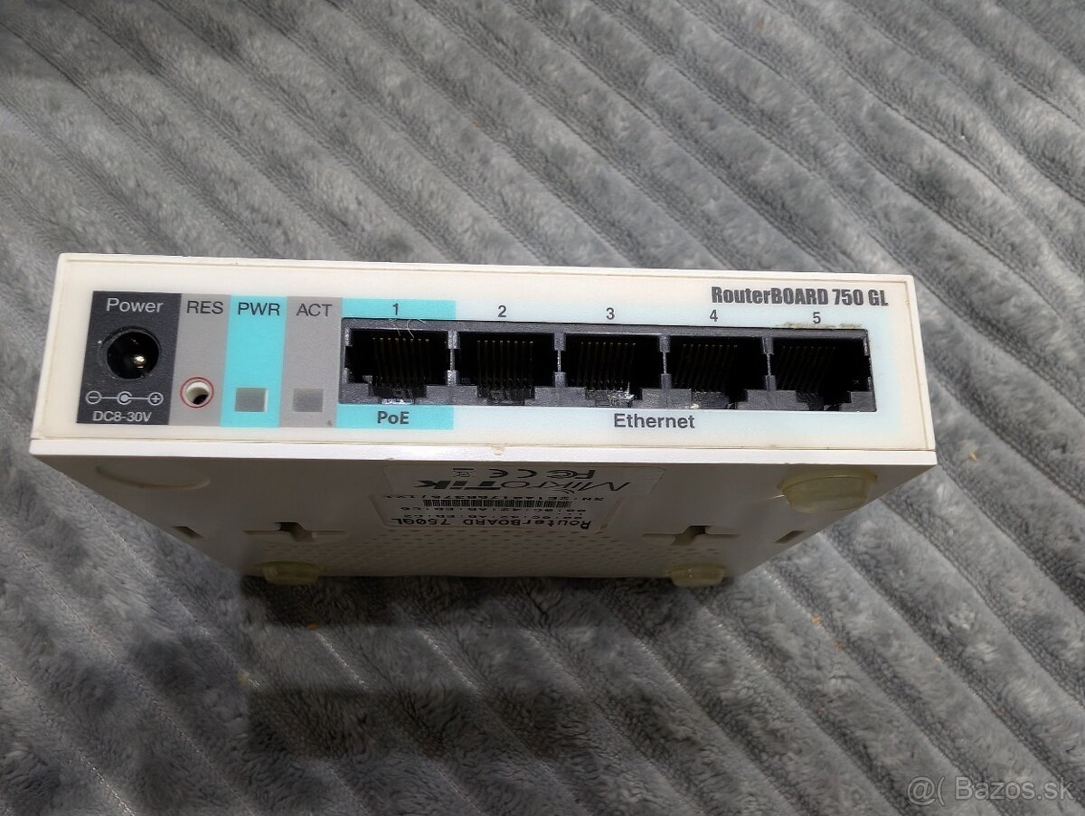 Mikrotik RouterBoard 750GL