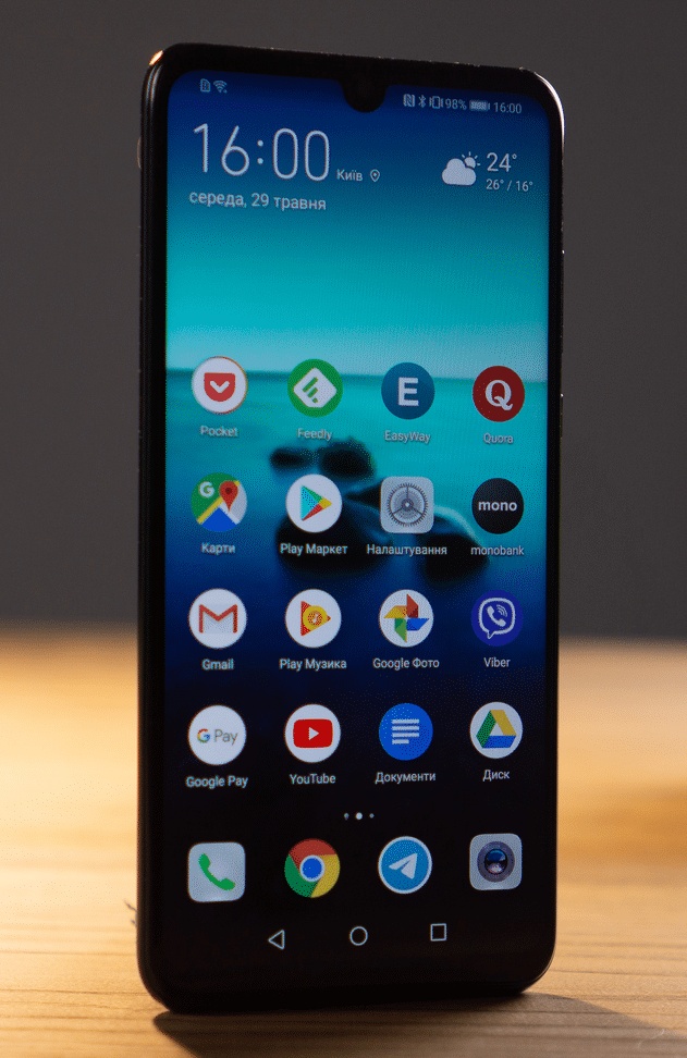 Predam Huawei P30 s krabickou.