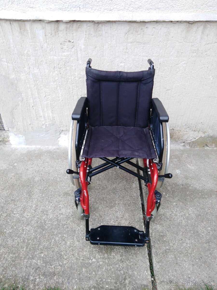Invalidný vozík