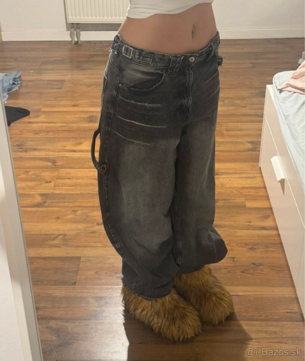 bershka gate pants baggy