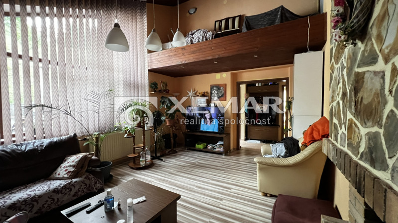 Predaj: Rodinný dom s 3 bytovými jednotkami, Banská Bystrica