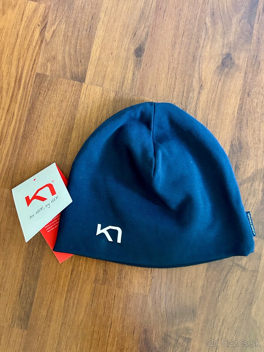 BAVLNENÁ MODRÁ ČIAPKA zn.KARI TRAA