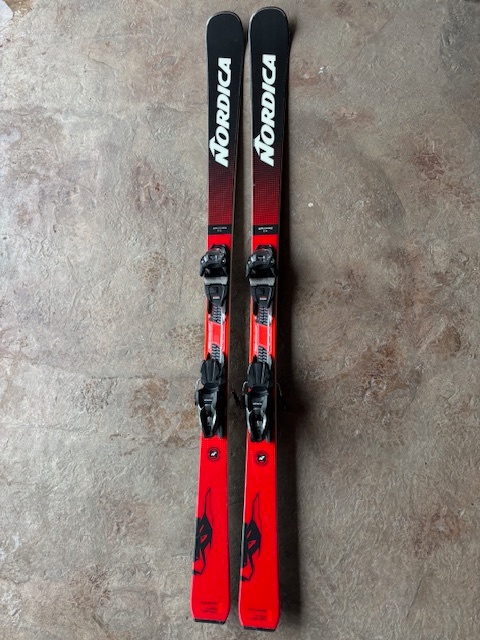 Predám lyže NORDICA