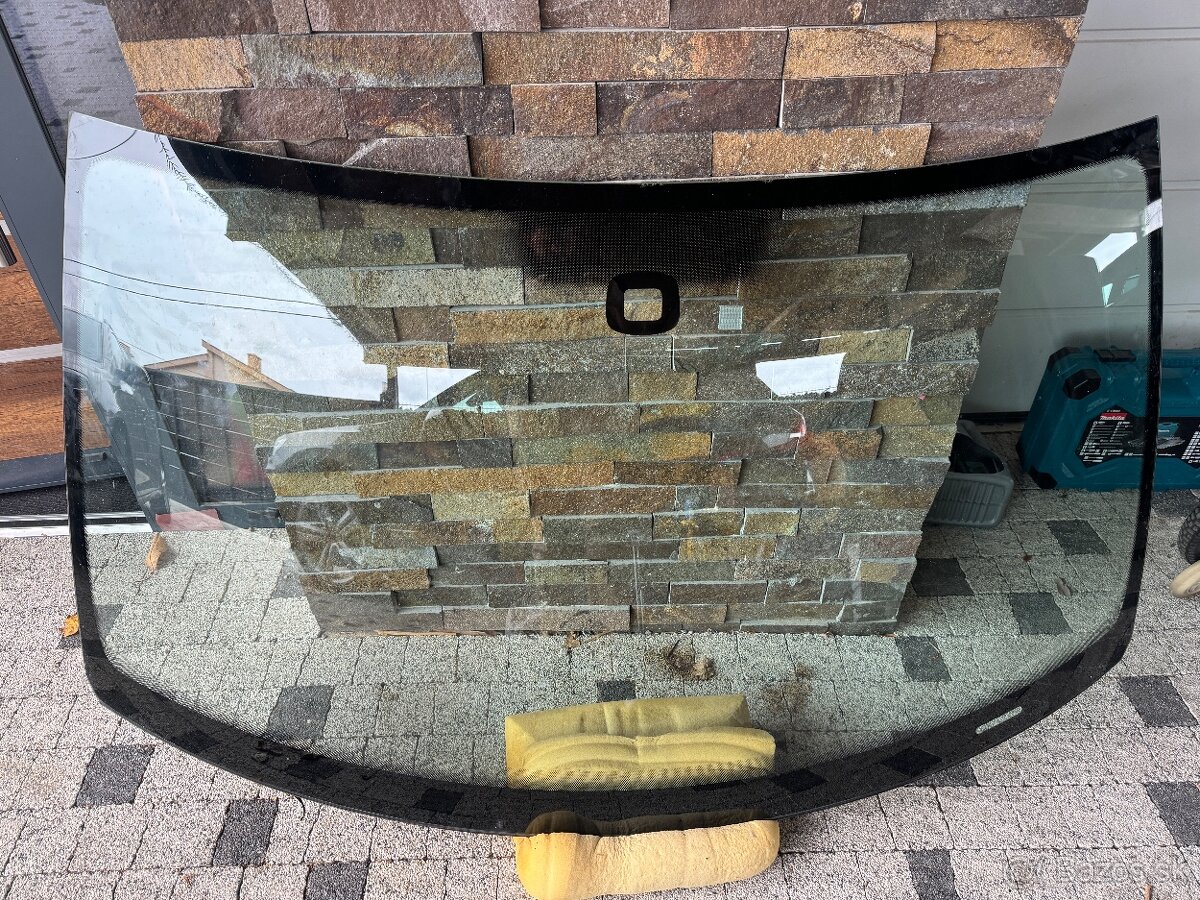 Čelné okno Tiguan 5N