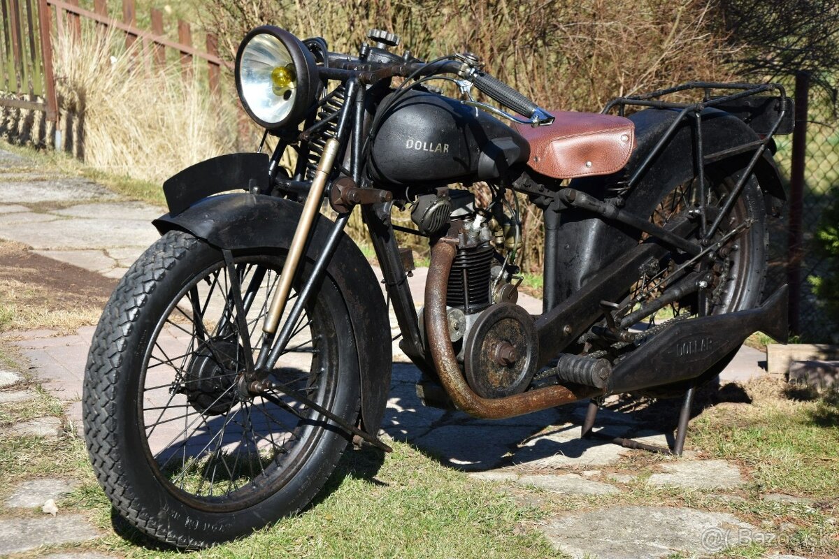 Historický motocykl s vrchovým OHV motorem