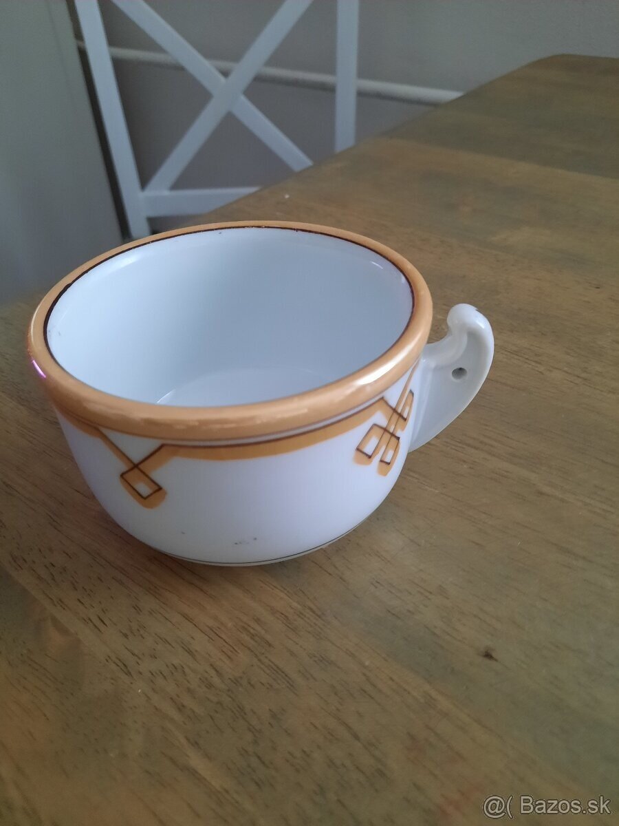 Elbogen antický, porcelánový hrnček.