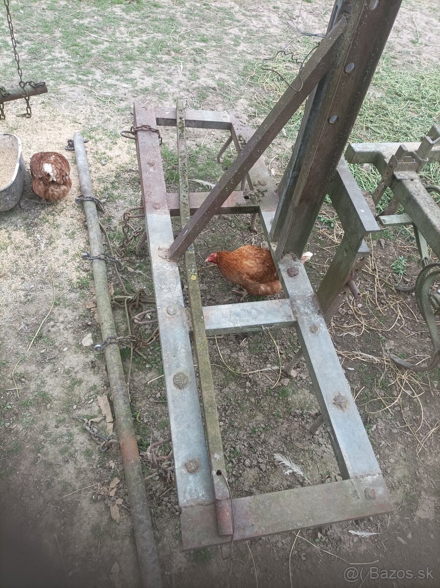 Brány, kombinátor
