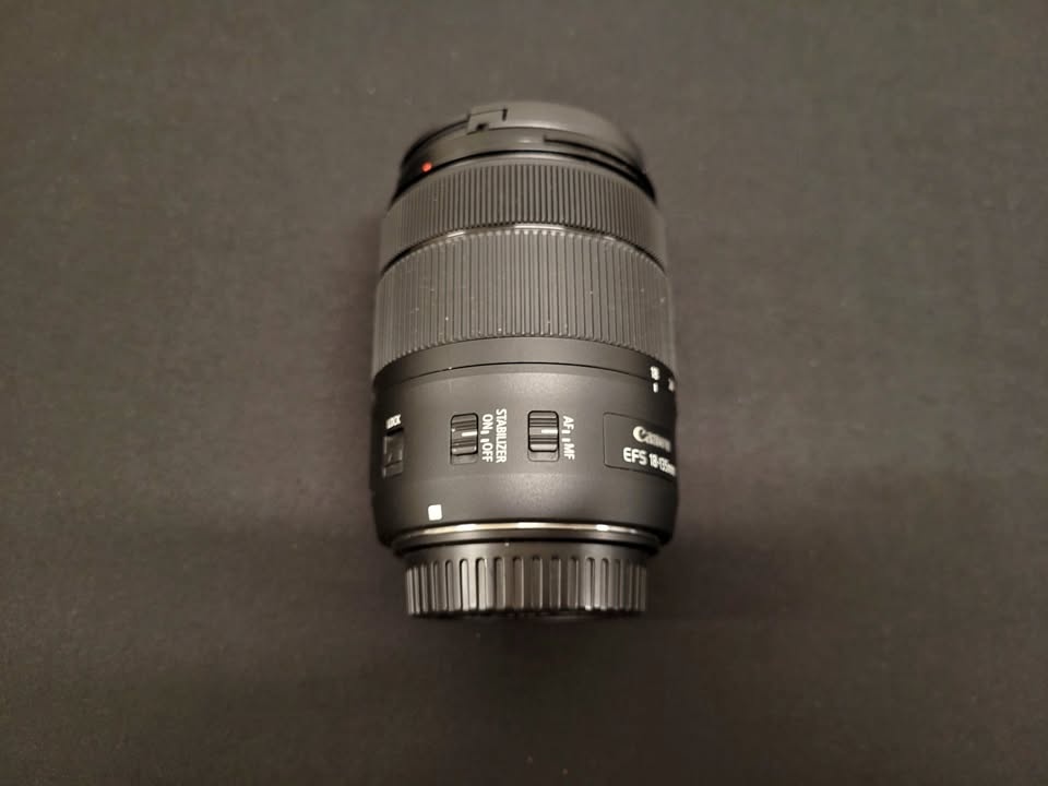 Canon EF-S 18-135mm f/3.5-5.6 IS