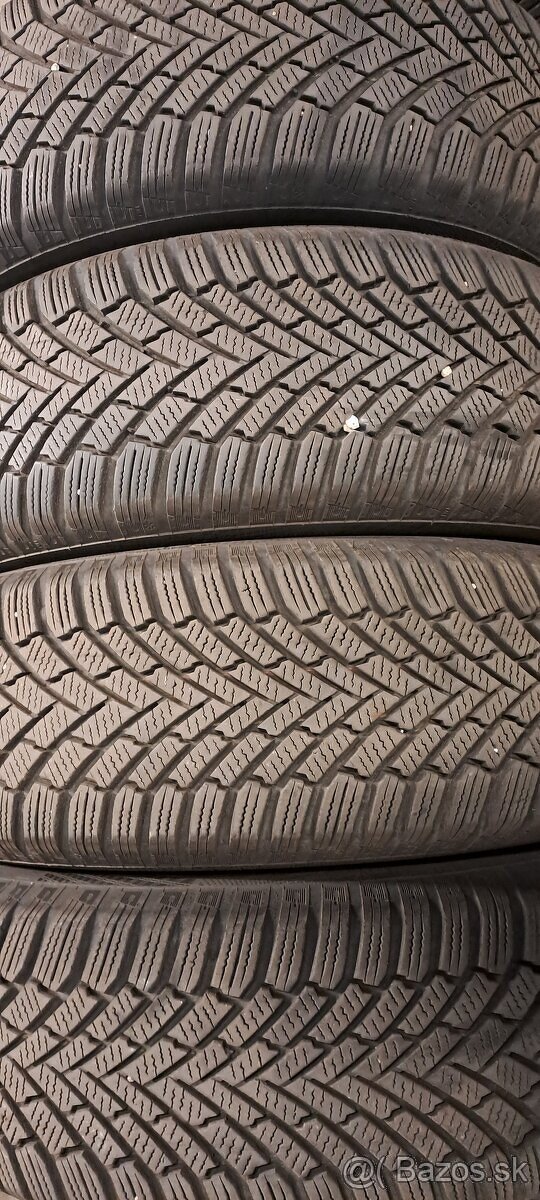 Predám 4ks jazdené zimné 205/60r16-92T Continental