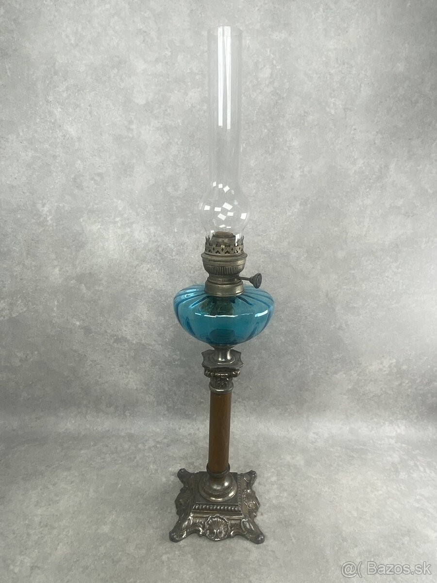 Starožitné petrolejové lampy