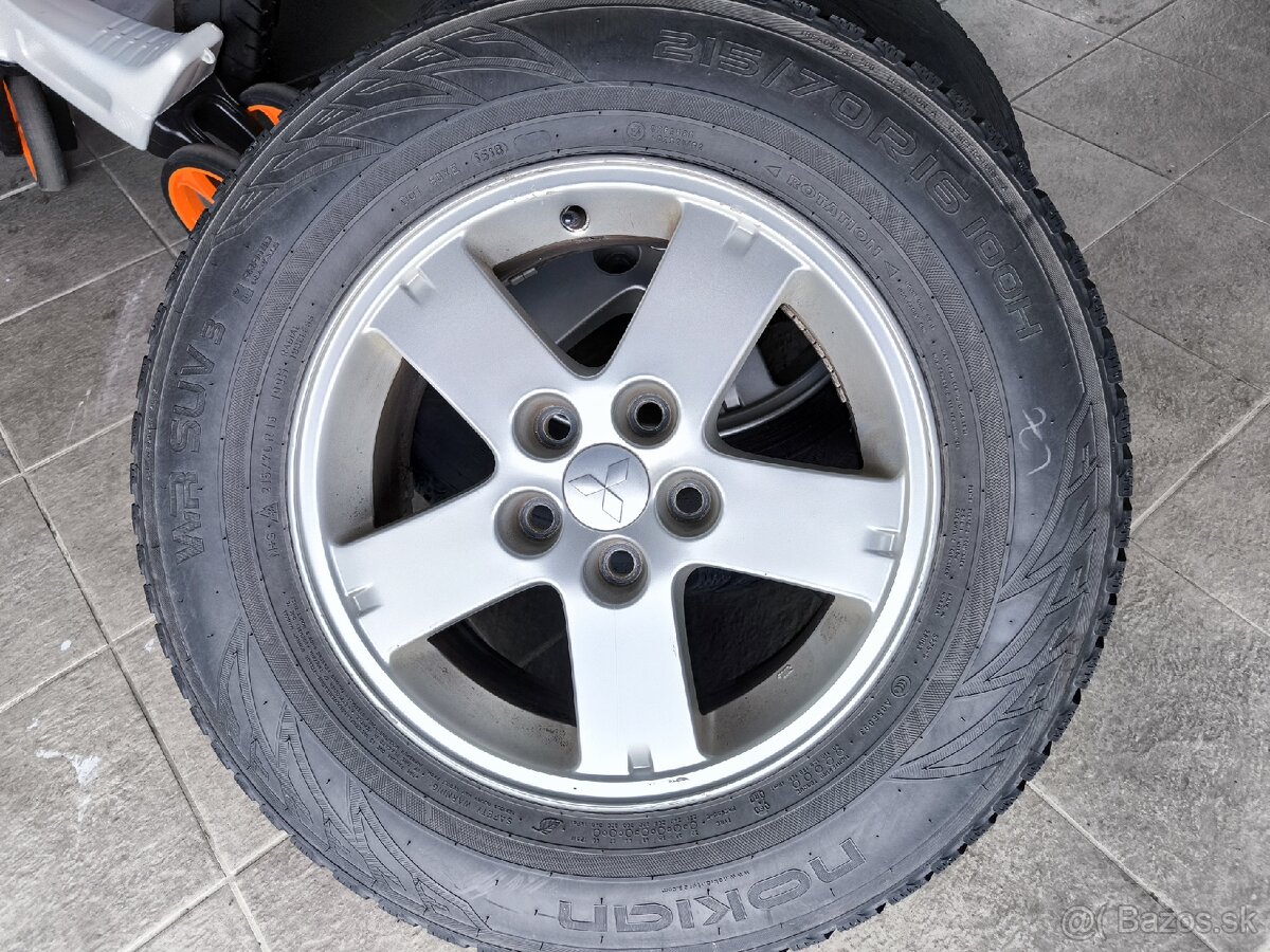 Predám pneu Nokian a elektróny 215/70 r16