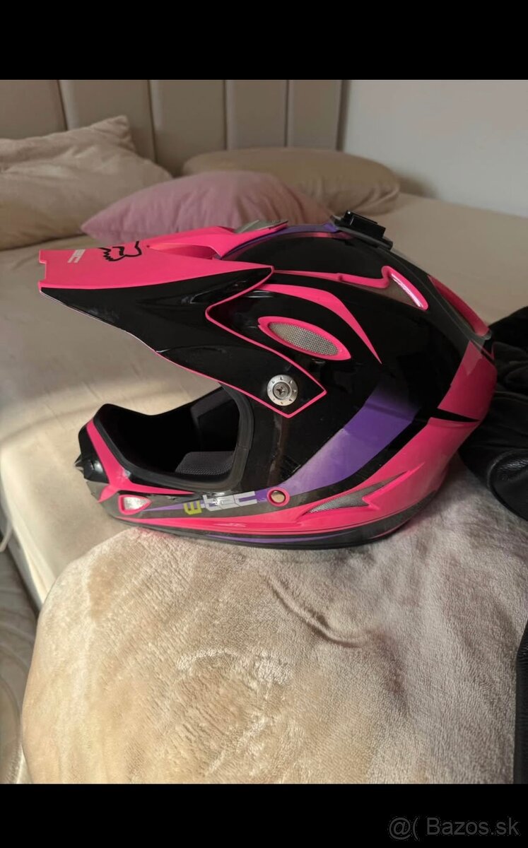 Prilba na downhill w-tec