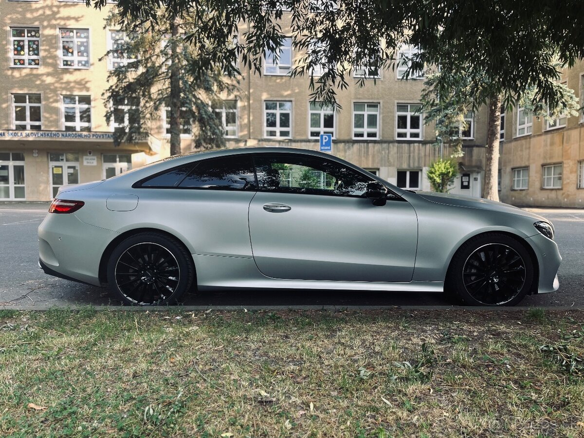 Predám Mercedes E300 Coupe , 2.0 Benzín 180KW AMG paket