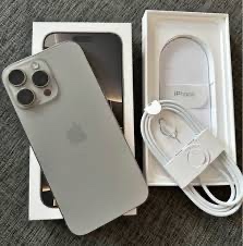 iPhone 16 Pro 256 GB Natural Titanium