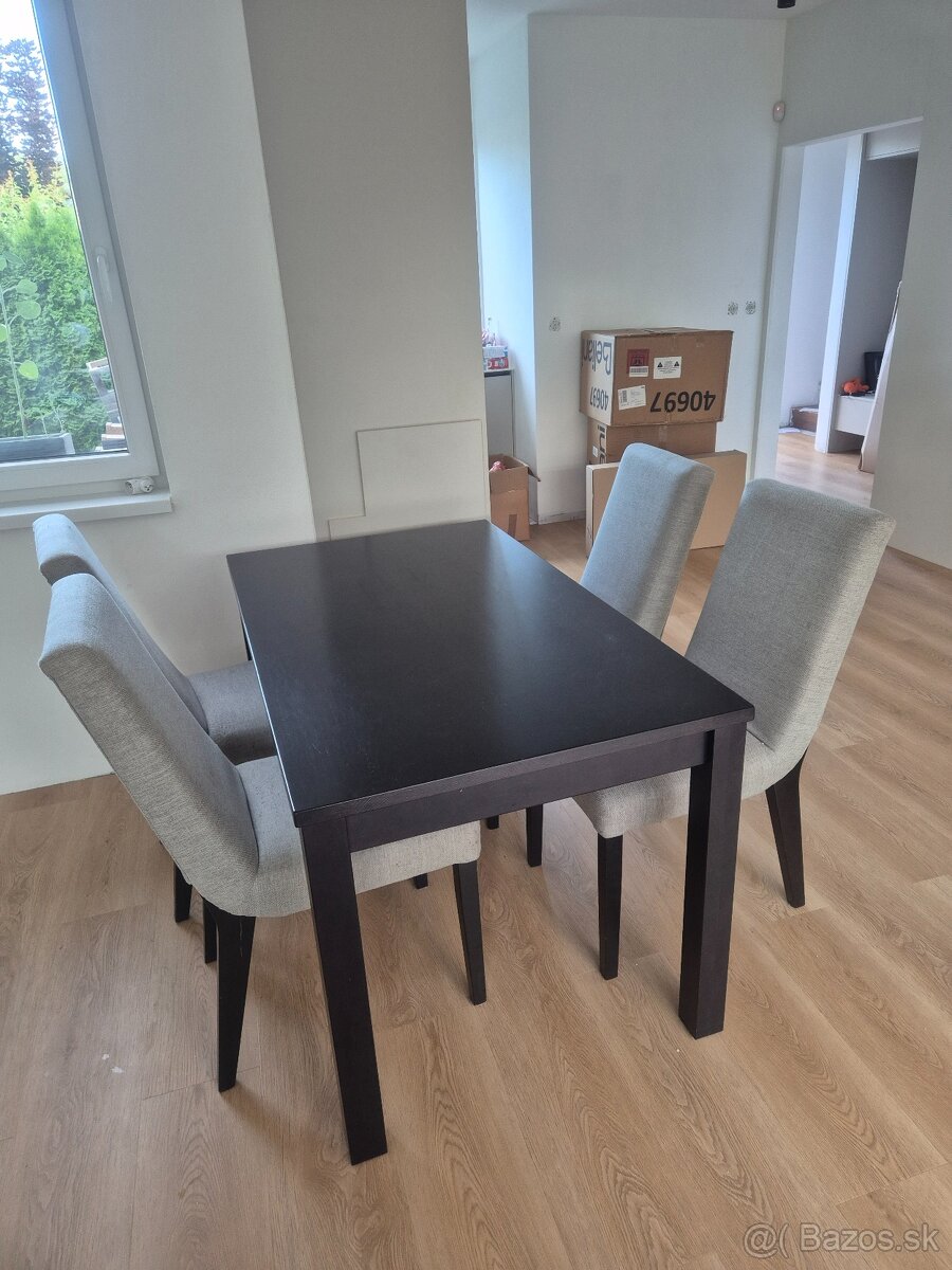 Jedálenská zostava - rozkladací stol + 6x stoličky