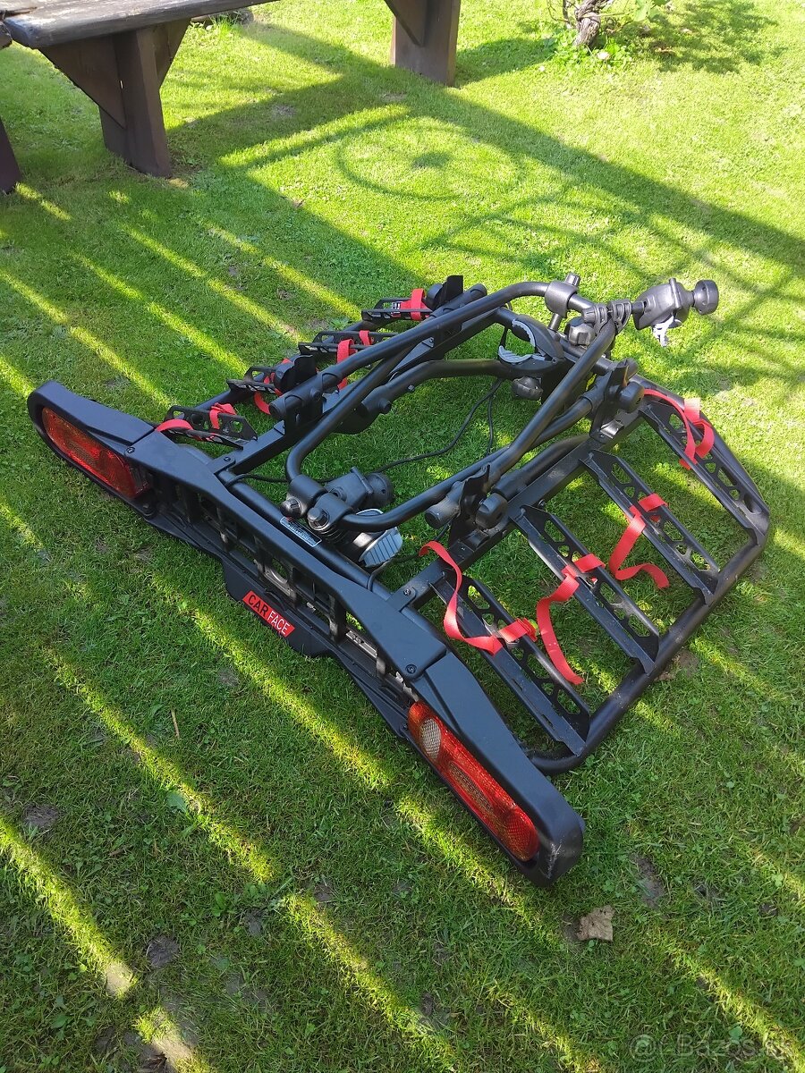 Nosič na bicykle na Ťažné zariadenie/ 4 bicykle