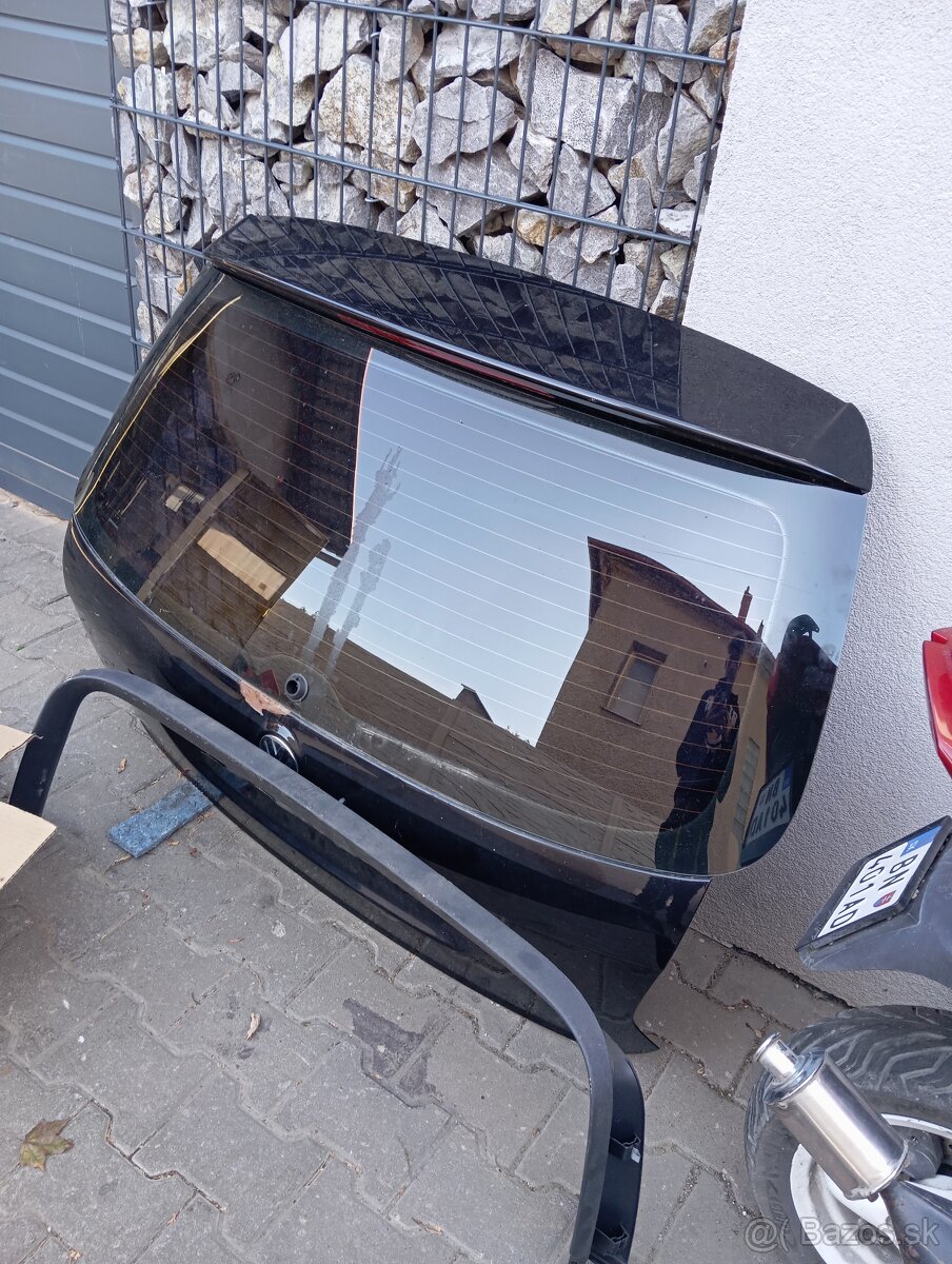 Kufrove dvere - VW Golf V Variant (kombi)