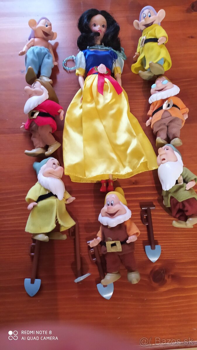 Retro hračky Snehulienka a sedem trpaslíkov