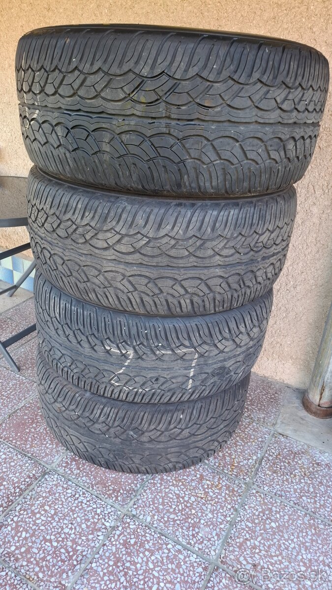 325/50 R22 116V Yokohama