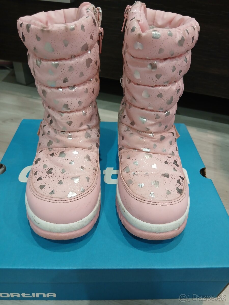 Dievčenské snehule ĉ.32