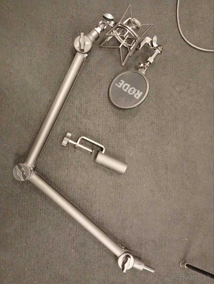 Warm Audio WA-MBA Mikrofónovy stojan