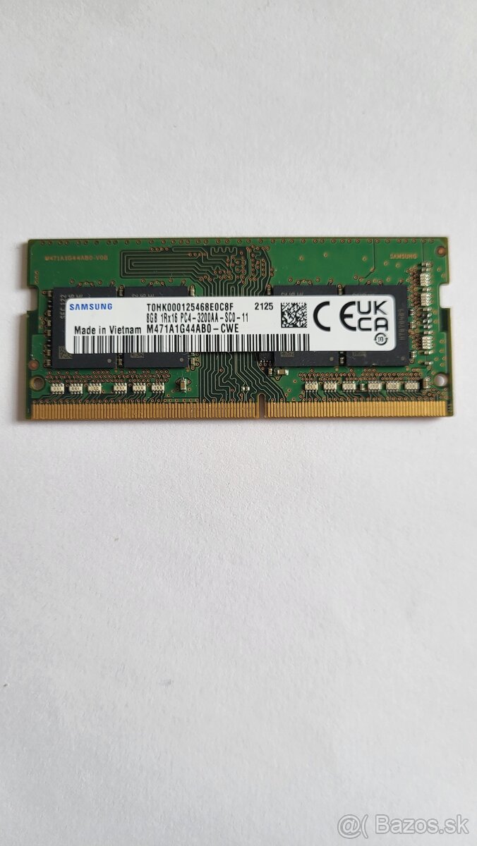 1x8GB Samsung DDR4