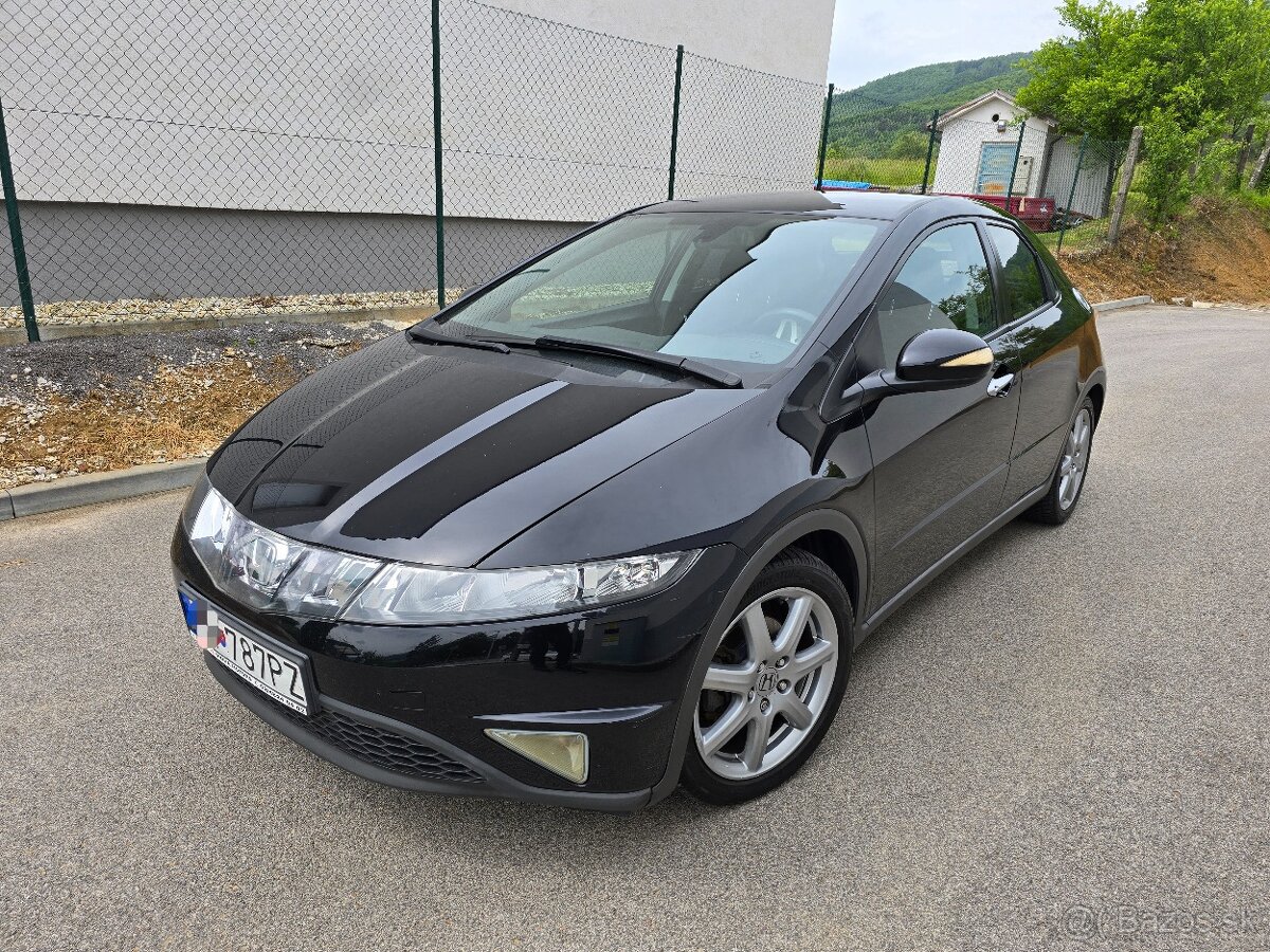 Honda Civic1.8i-VTEC Sport automat174000km nová stk1.majiteľ