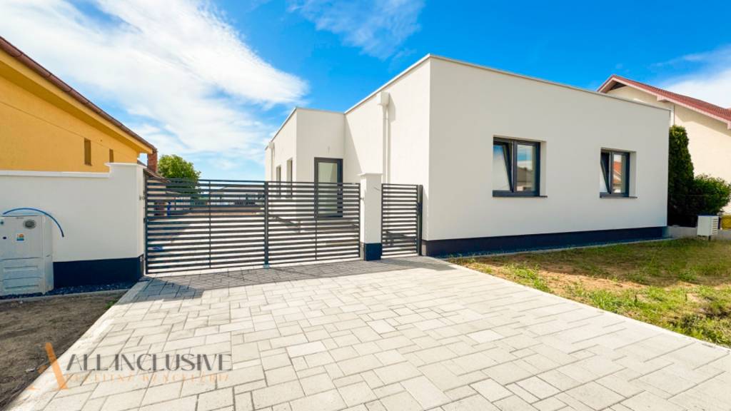 ALL INCLUSIVE | MODERNE ZREKONŠTRUOVANÝ RODINNÝ DOM | JACOV