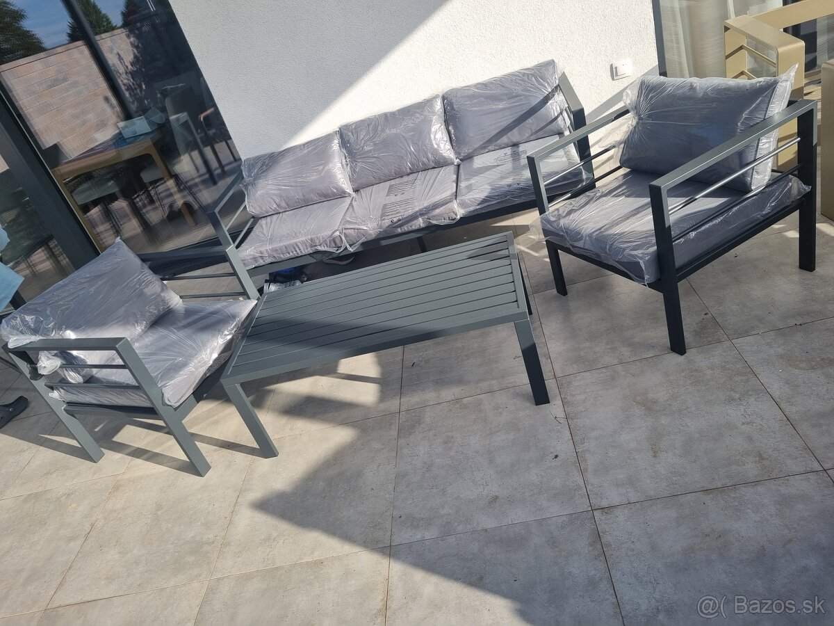 Hlinikove zahradne sedenie šedé