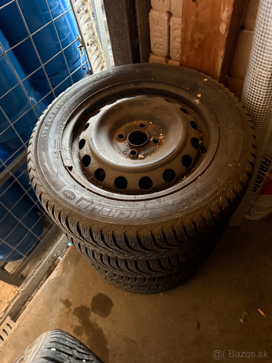 Toyota Yaris 175/65r15