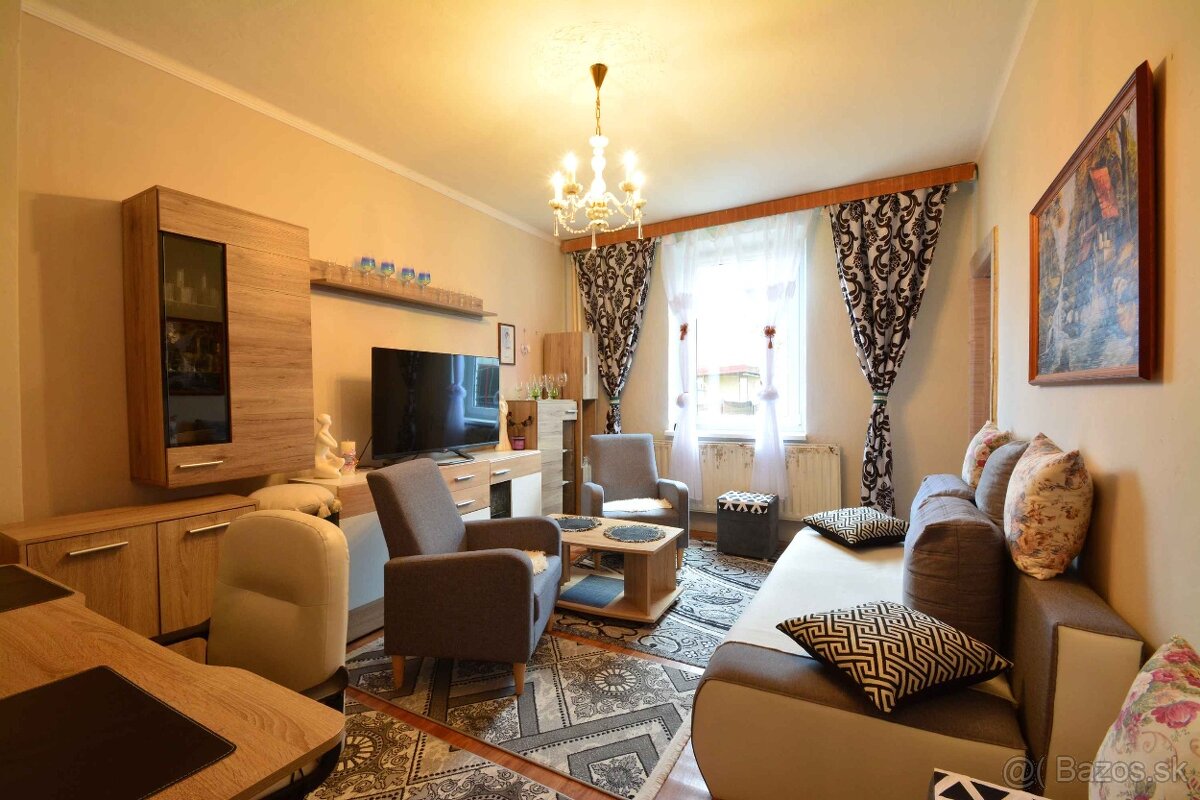 Na predaj rodinný dom, Sládkovičova, Svit