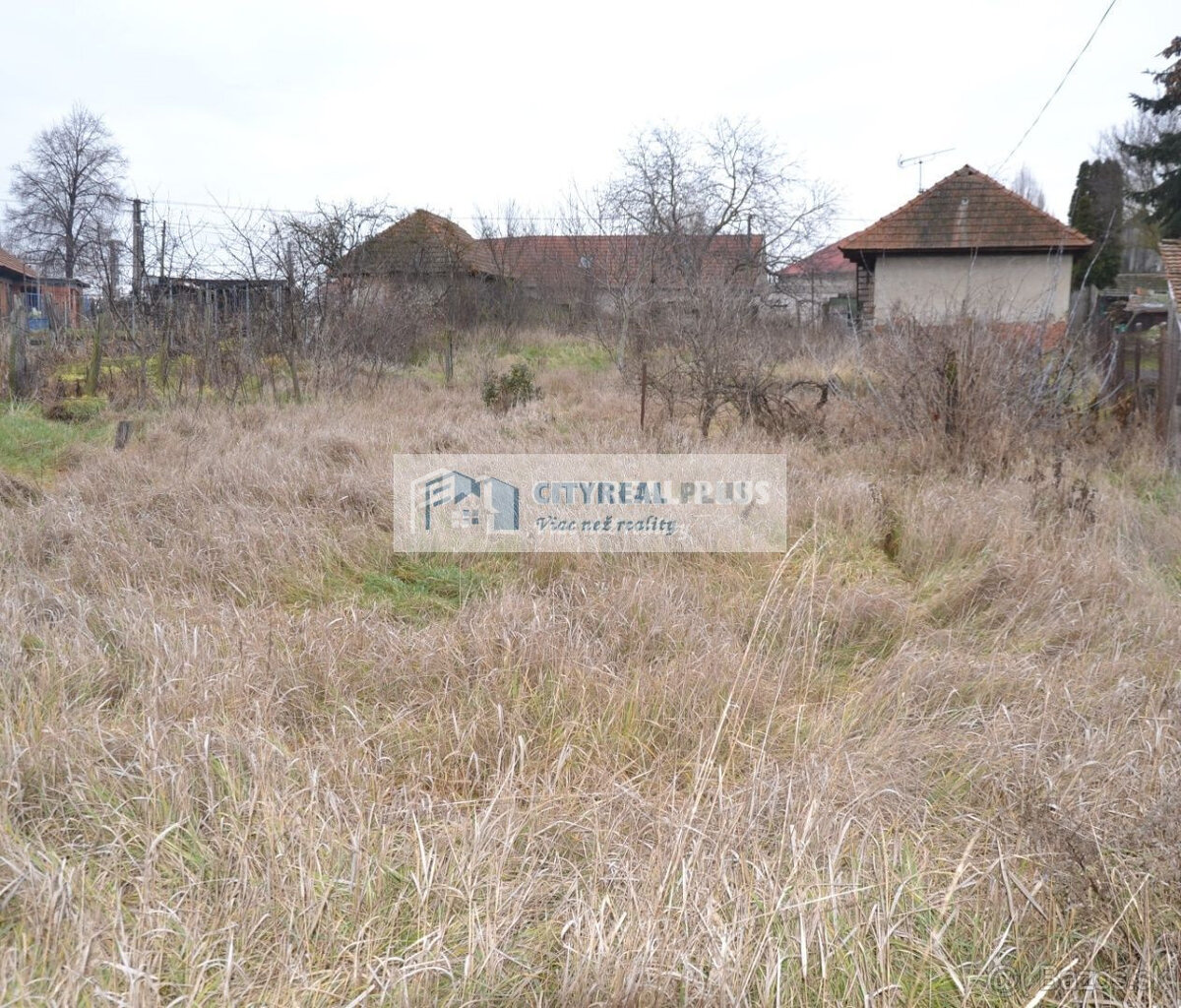 Predám stavebný pozemok Úľany nad Žitavou