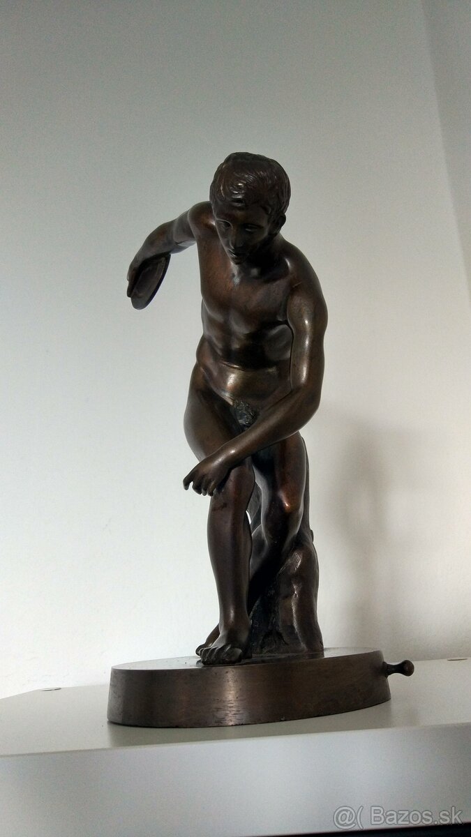 predam bronzovu sochu