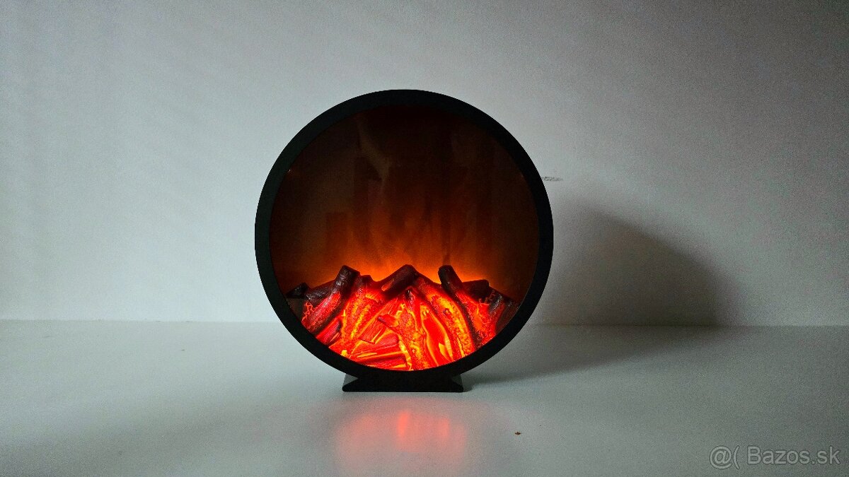 Zimný dekoračný krb so zvukom