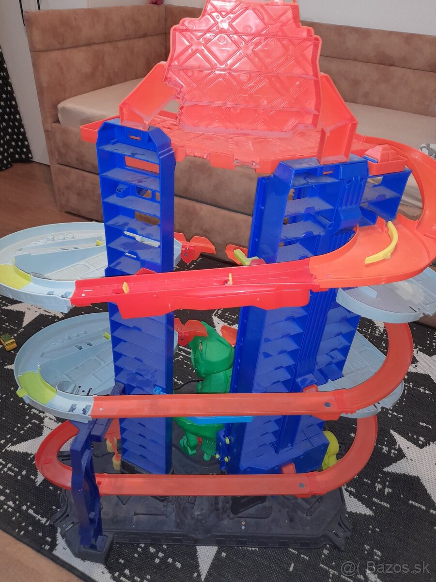 Hotwheels draha T-rex