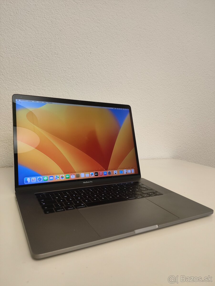 MacBook Pro 15 2017 | i7 • 16GB • 256GB SSD