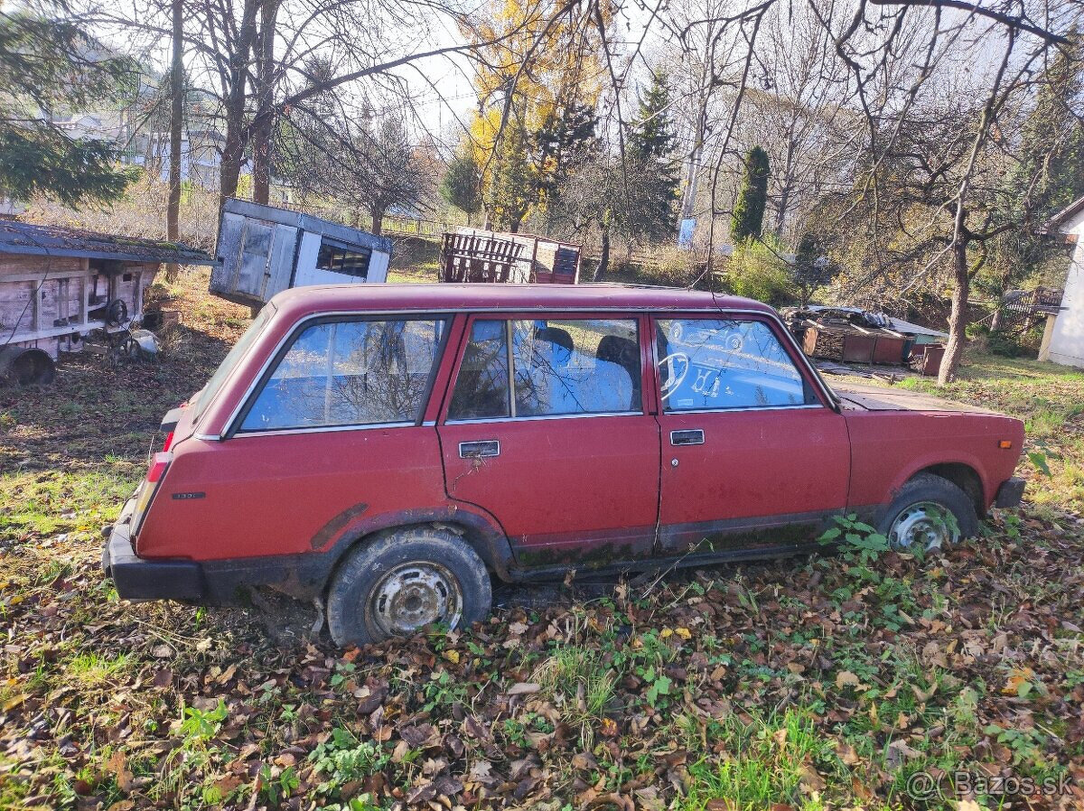 Lada 2104