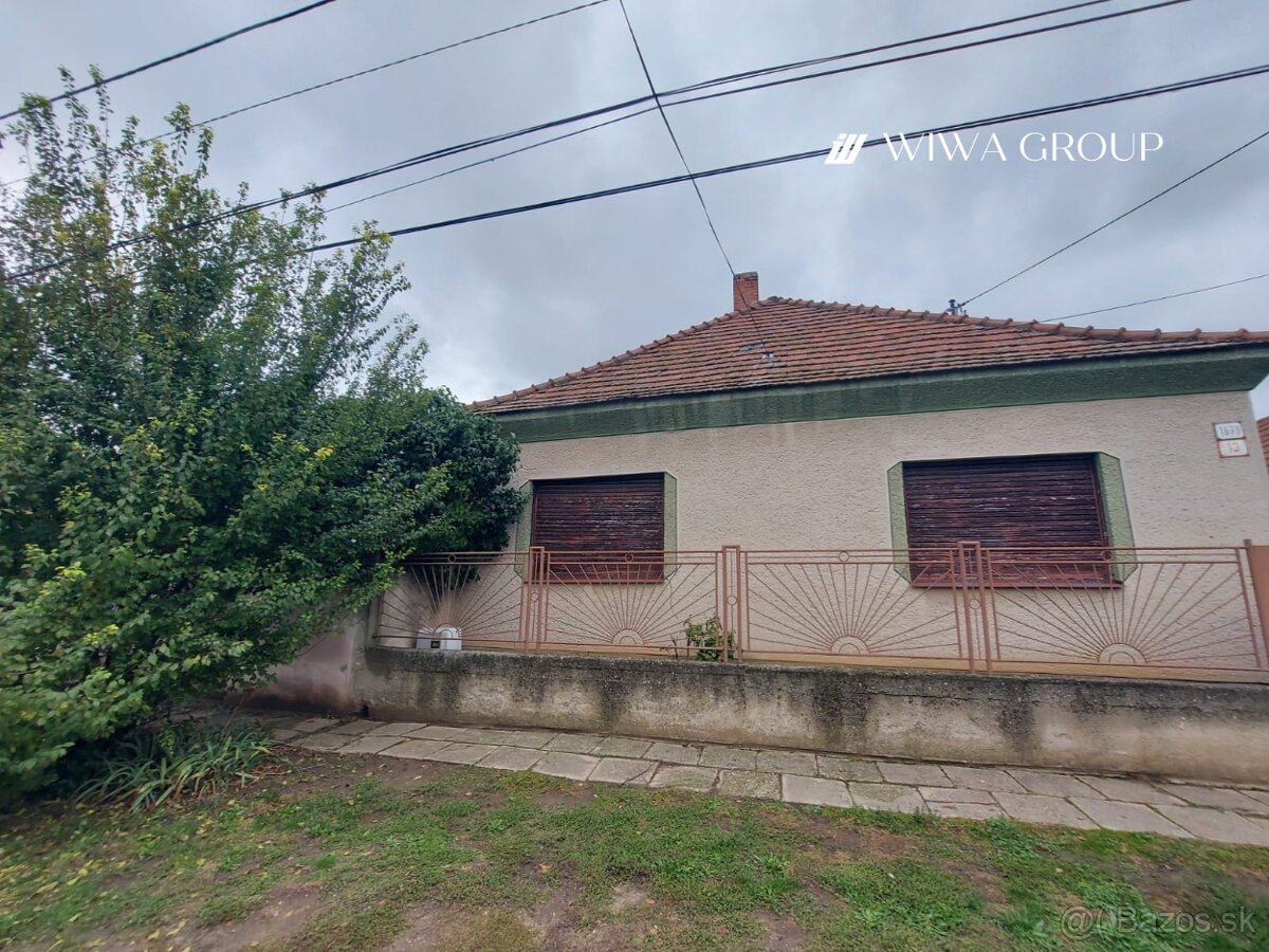 Starší rodinný dom na predaj - Dvory nad Žitavou