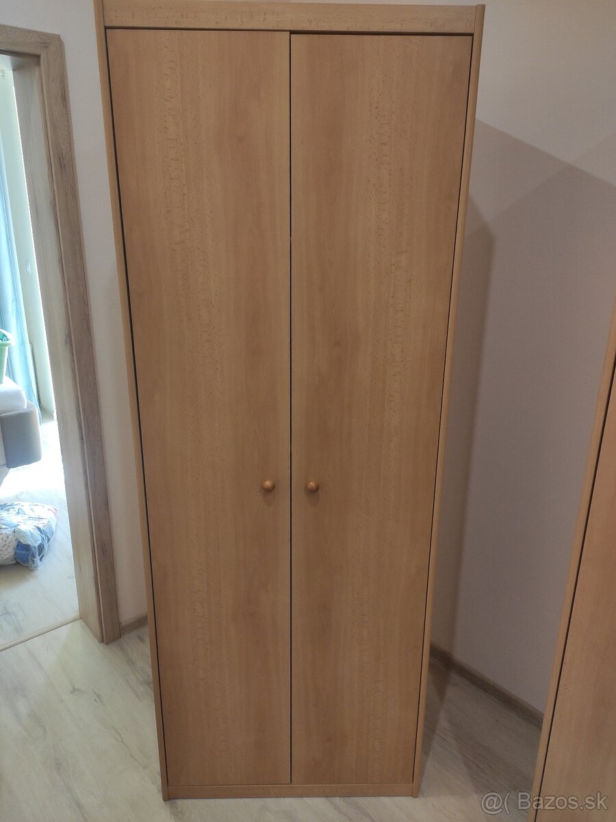 Darujem skriňu za odvoz