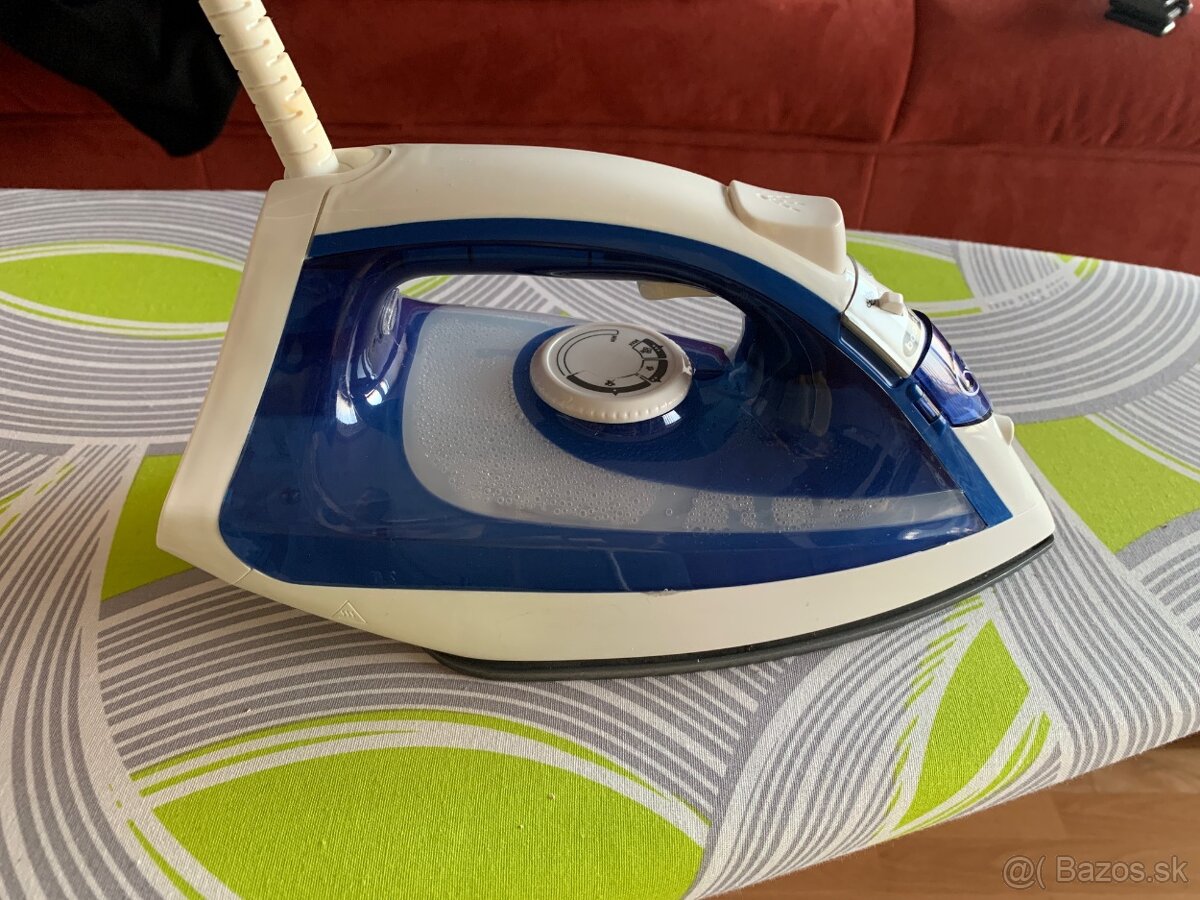 žehlička Tefal