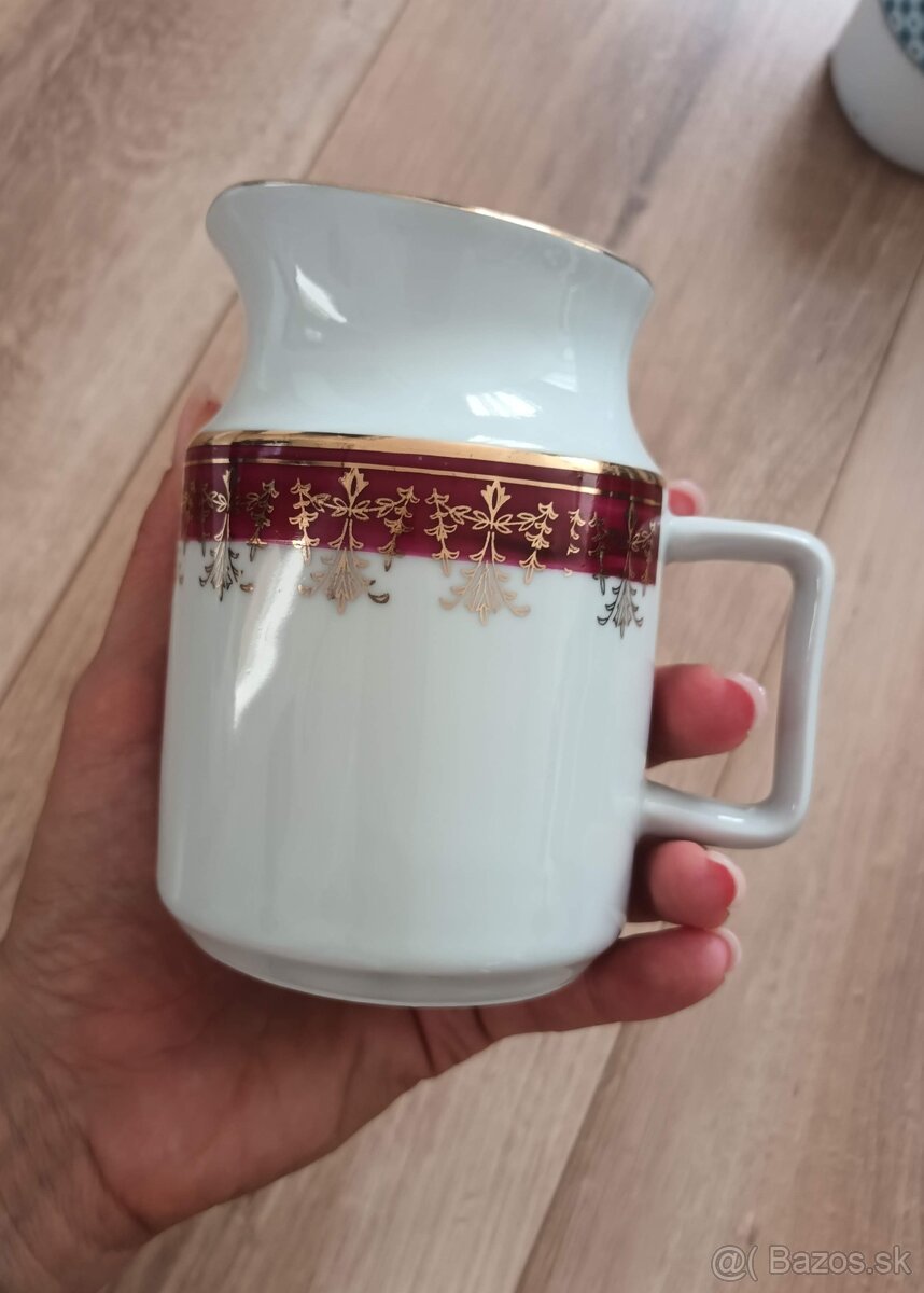 Porcelánová mliekovka