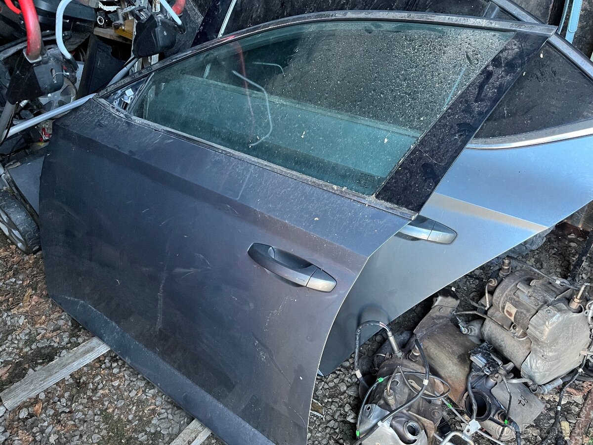 Dvere škoda superb 3 Lf7m 2c 2c